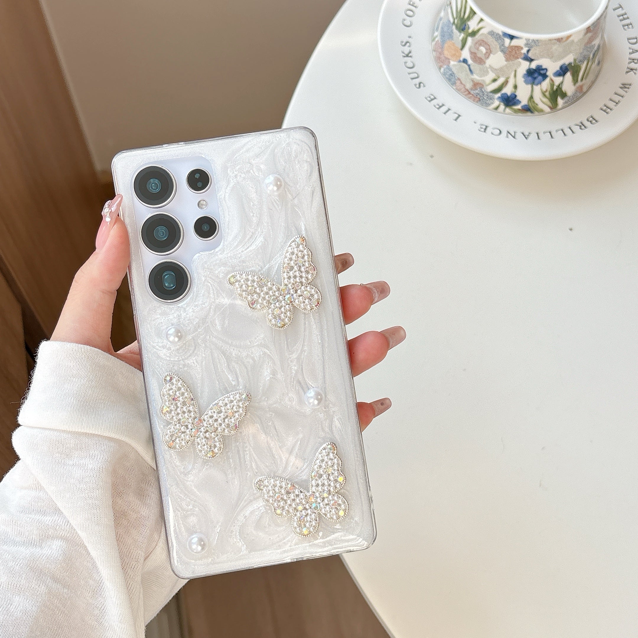 White / Samsung S24